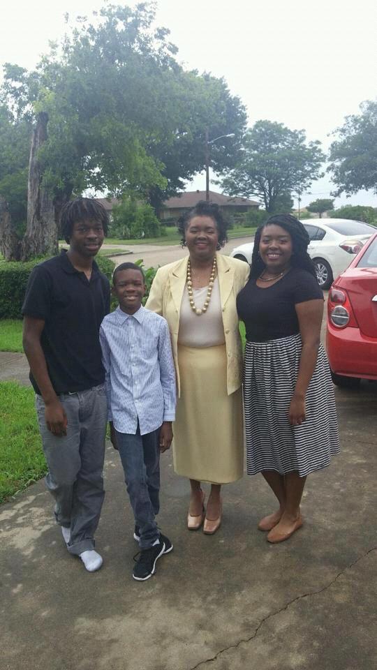 Jordan, Justin, mommy and Jade