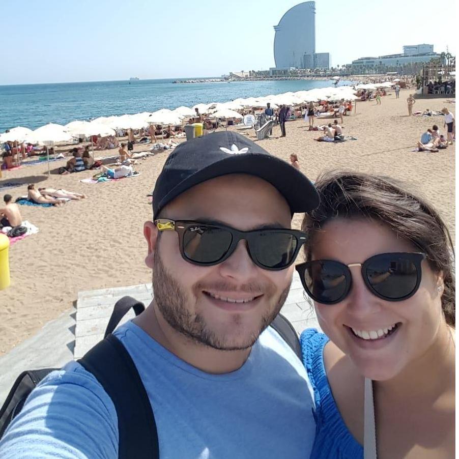 Antes de que JJ se metiera al agua SUPER fria en Barcelona.