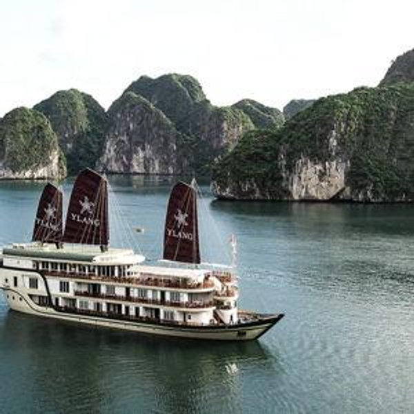 Lan ha Bay Cruise