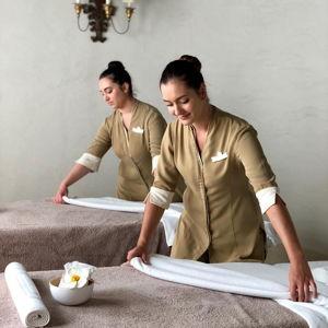 Honeymoon Couple's Massage