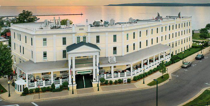 The Wedding Website of Caroline Lewis and Sam Marden