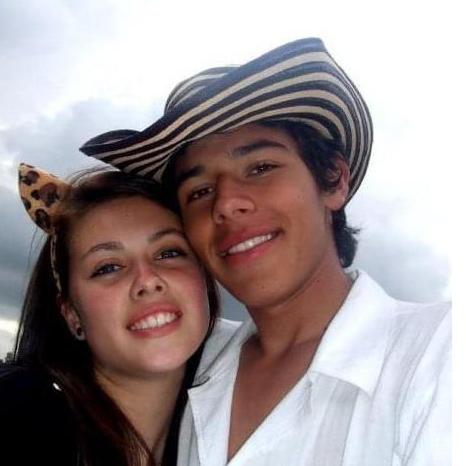 Dos niños de 18 años sin imaginarse lo que la vida les tenia preparada.