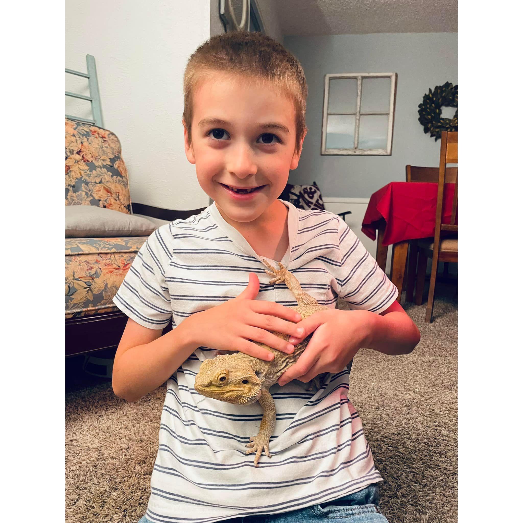 Evan took so much pride in helping take care of DJ and Zilly the Bearded Dragon when they came to visit!