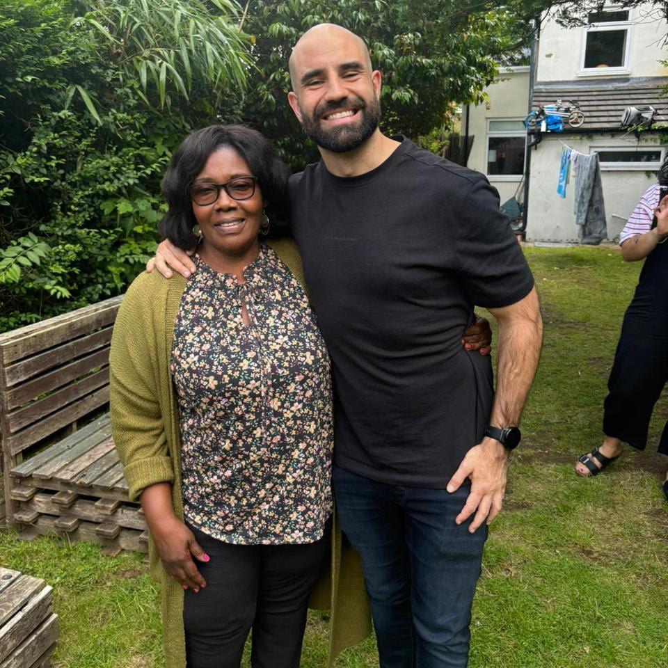 In July 2022, Anton met Mona's mum's best friend, Aunt Beni - Anton had not yet met any of Mona's family so this was a big moment!