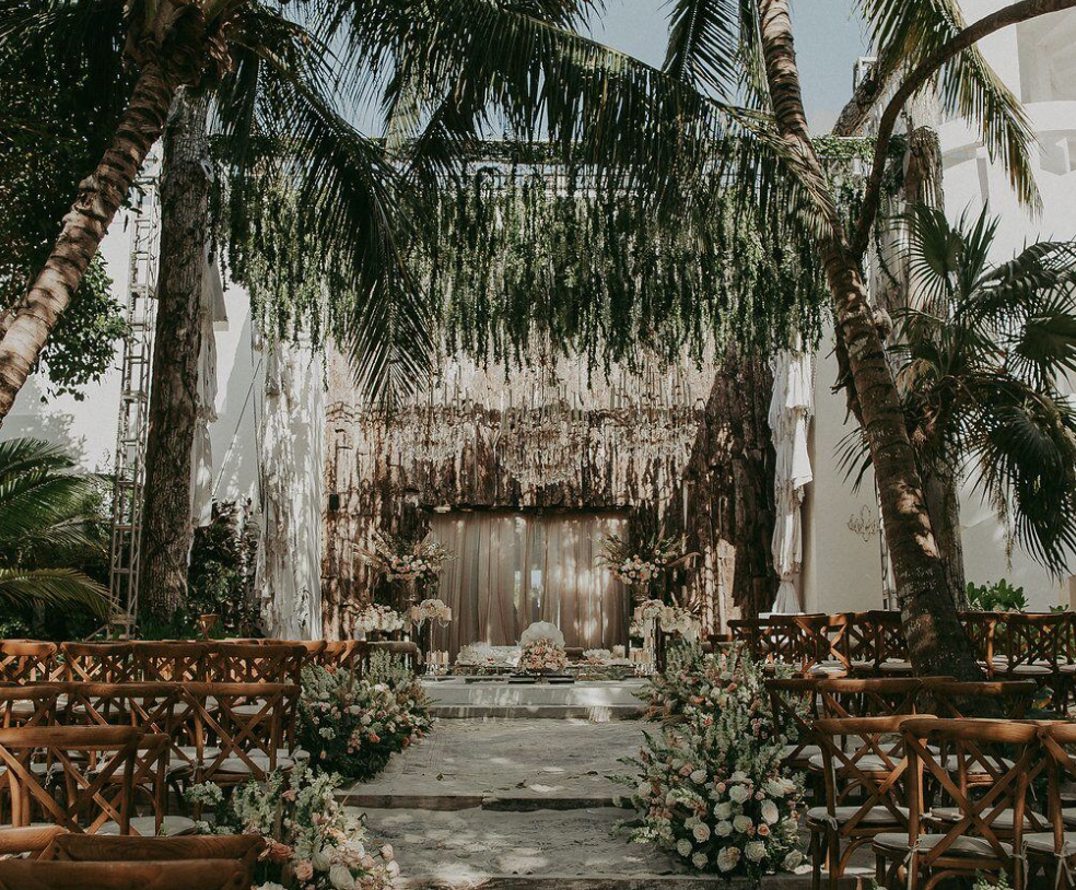 The Wedding Website of Michal McMillan and Gonzalo Sabogal