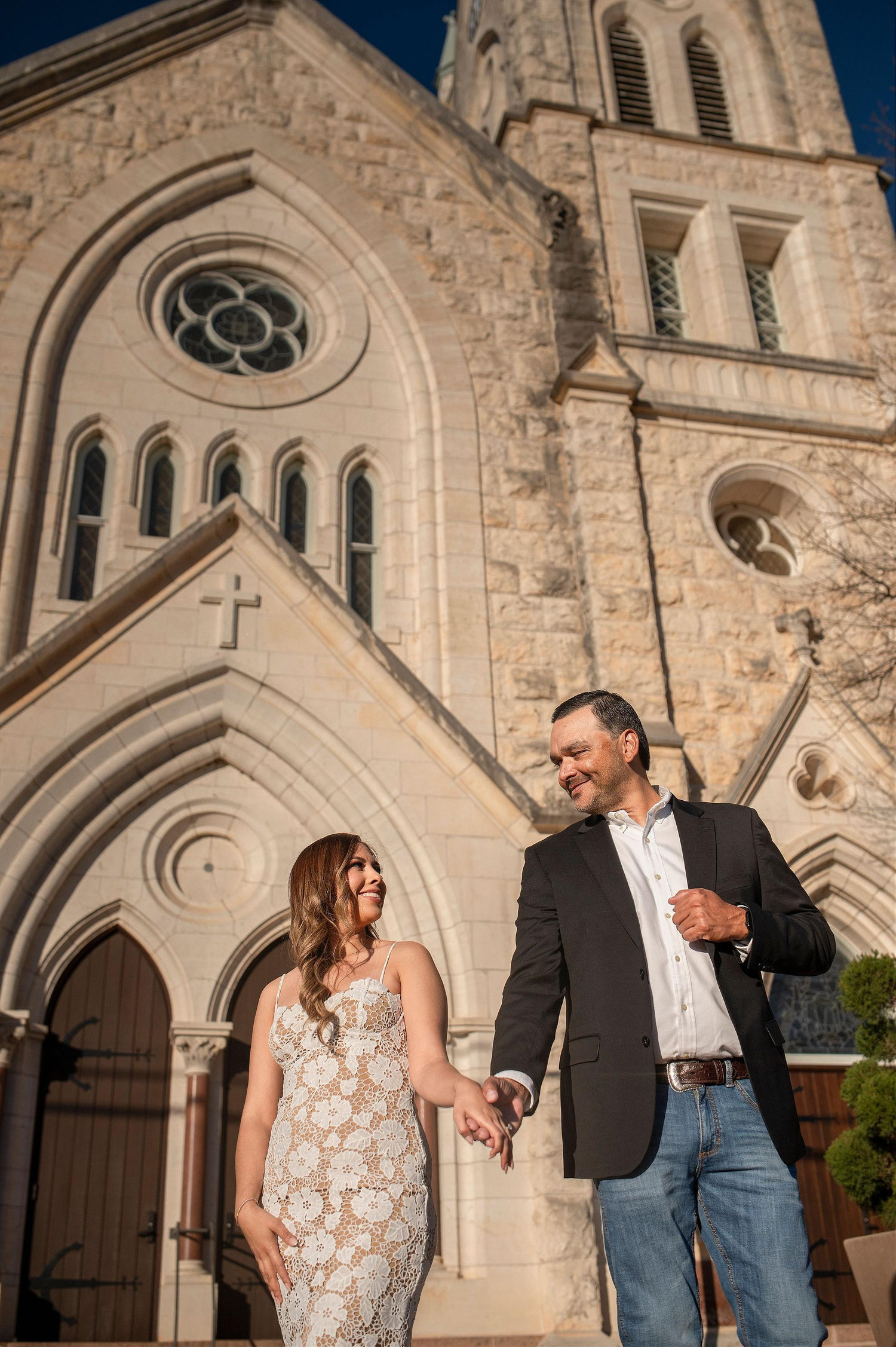 The Wedding Website of Laura Berrones and Ray Vasquez