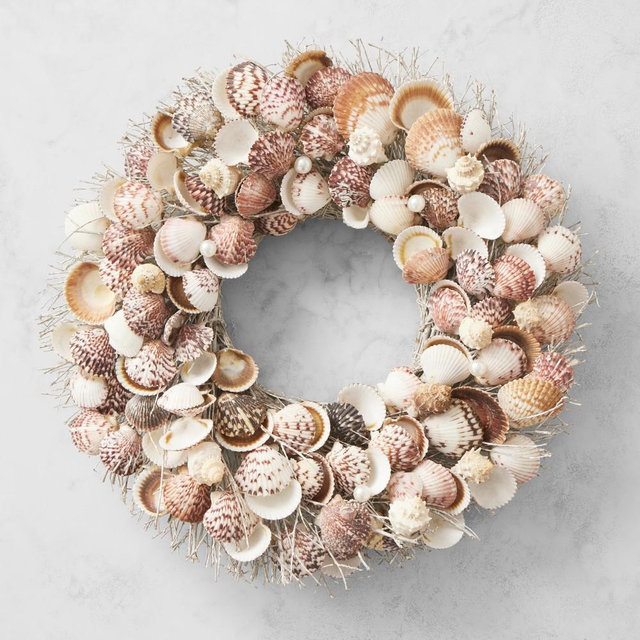 Shells & Pearls Wreath, 20"