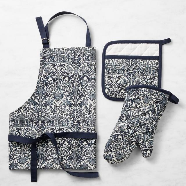 Williams Sonoma x Morris & Co. Cotswold Apron, Oven Mitt & Potholder Bundle