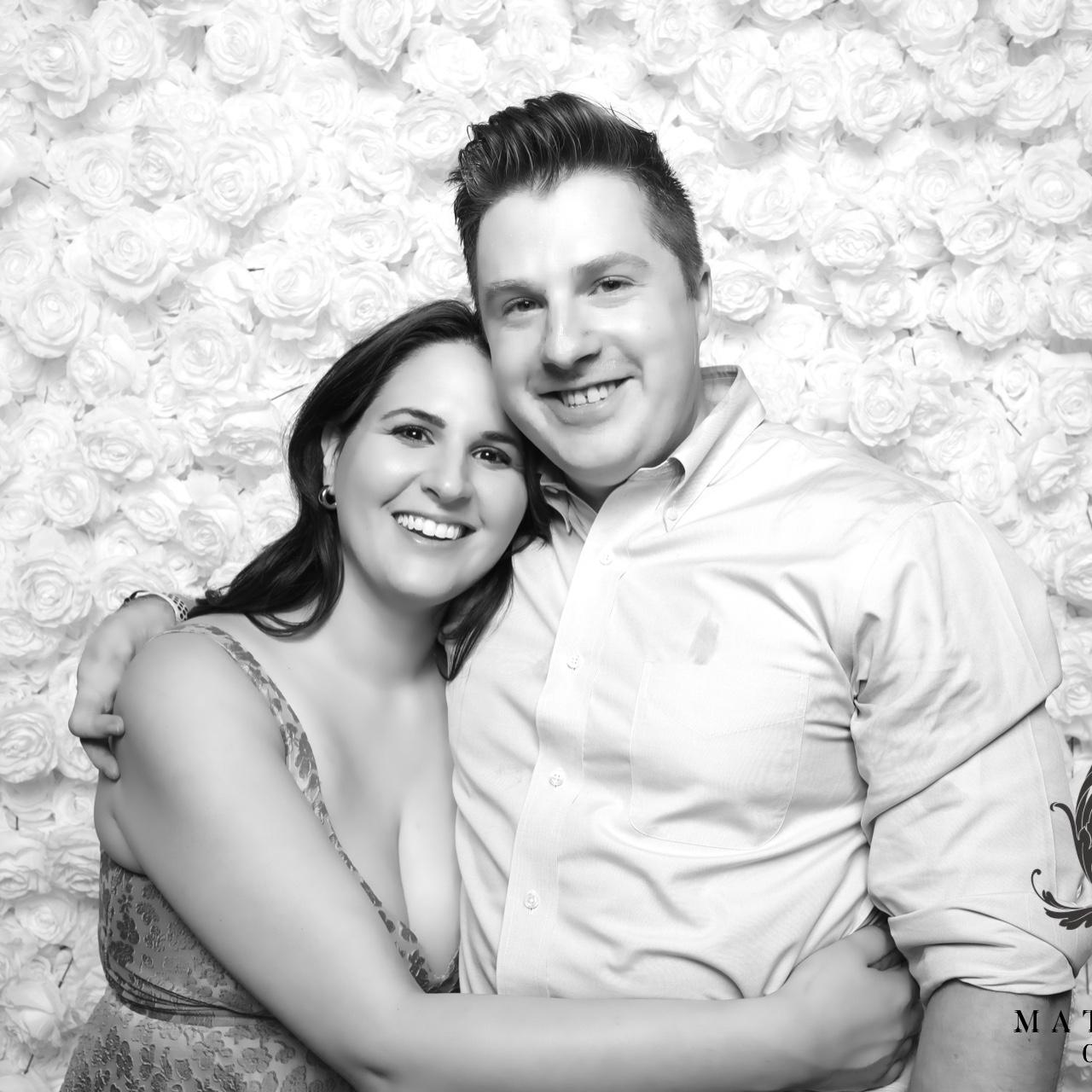 Koki introduced Mitch to her big fat Cuban family at her little cousin’s wedding! Safe to say, he blended with the Cubans well.