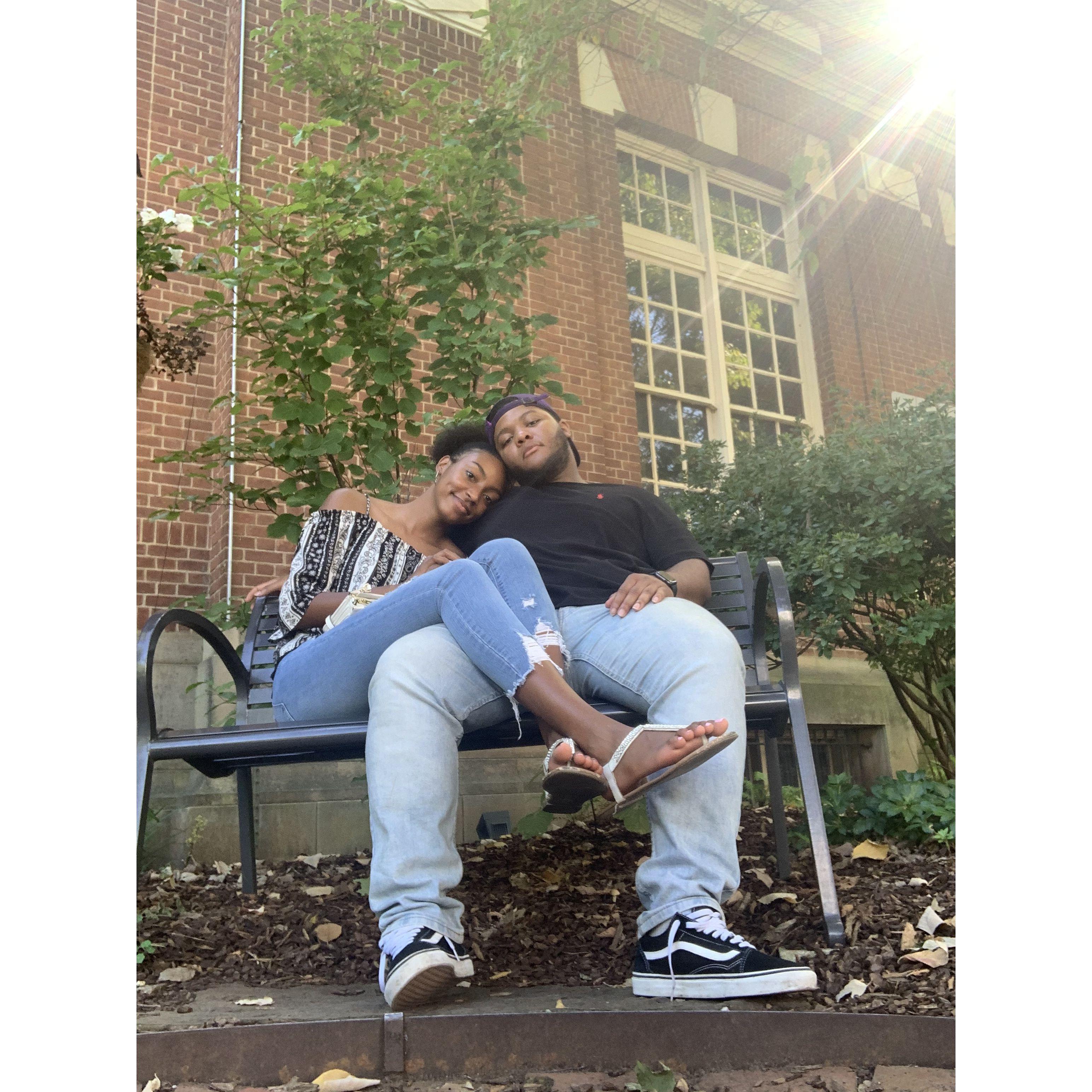 FIRST DATE WEEKEND
-Stopped to take pictures in Fayeteville Square
- September 2020