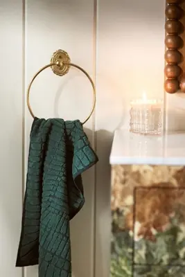 Louisa Towel Ring