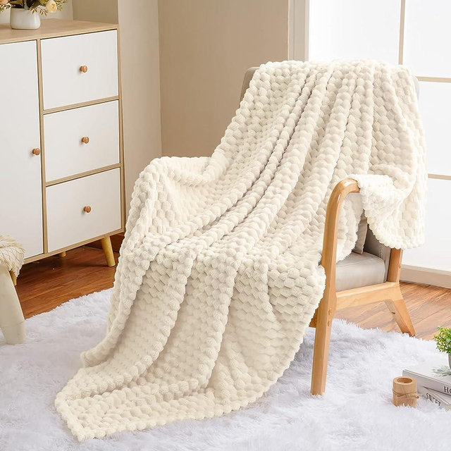 Vessia Flannel Fleece Throw Blanket(50x70 inch), 3D Jacquard Cream Fuzzy and Warm Blanket for Couch,Sofa,Bed,Chair, 300GSM Super Soft Touch Cozy Lightweight Throw for All-Season Home Decor