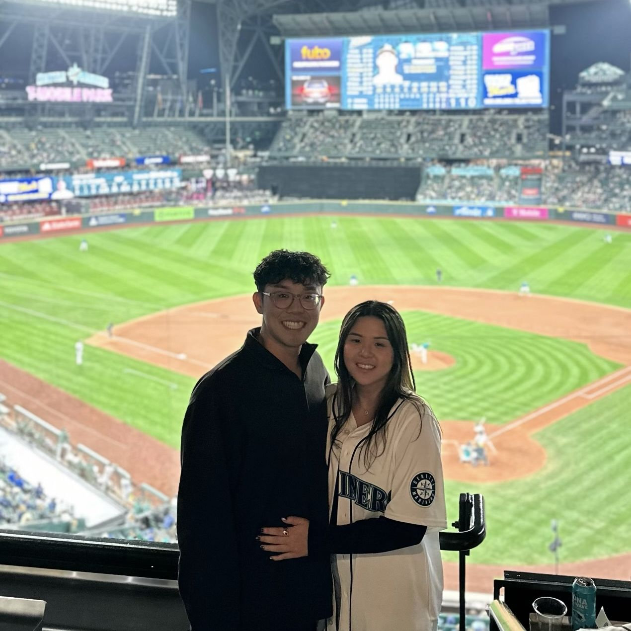 Who knew moving to Seattle led us to our first MLB game and so many other sporting events⚾️