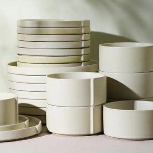 Bao 24-Piece Beige Stoneware Dinnerware Set (Service for 8)