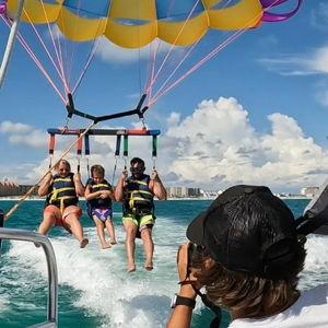 Parasailing in Clearwater