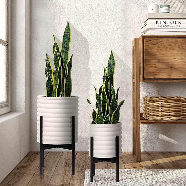 Oakrain Mid Century Planters for Indoor Plants, Set of 2, Modern Decorative Metal Planter Pots for Living Room, Office, Garden or Balcony, White Planter with Stand, 8 inch & 10 inch