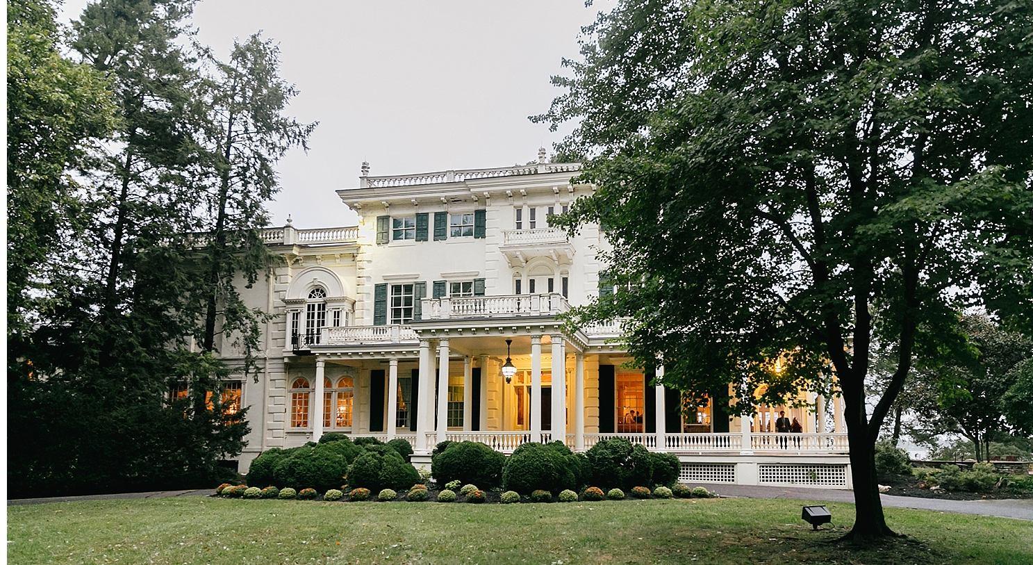 The Wedding Website of Lindsey Weaver and Zachary Sibel
