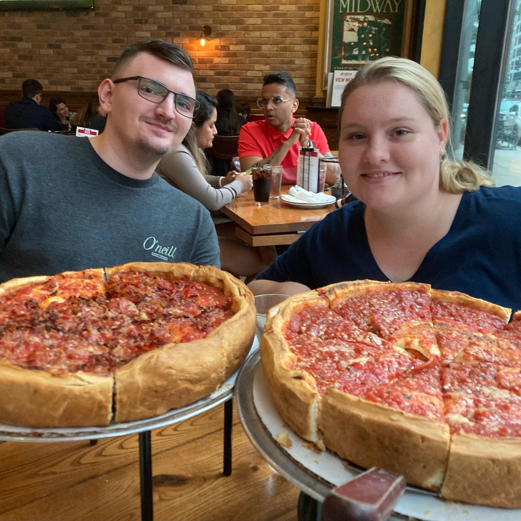 Took a short trip to Chicago with Leah's dad. Had a very good deep dish! 🍕