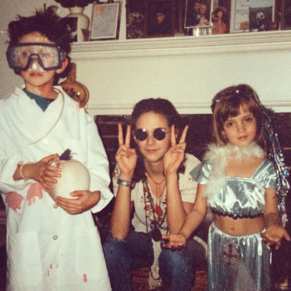 Ullman siblings have always been cool cats. Note: Sarah's expert channeling of Princess Jasmine.