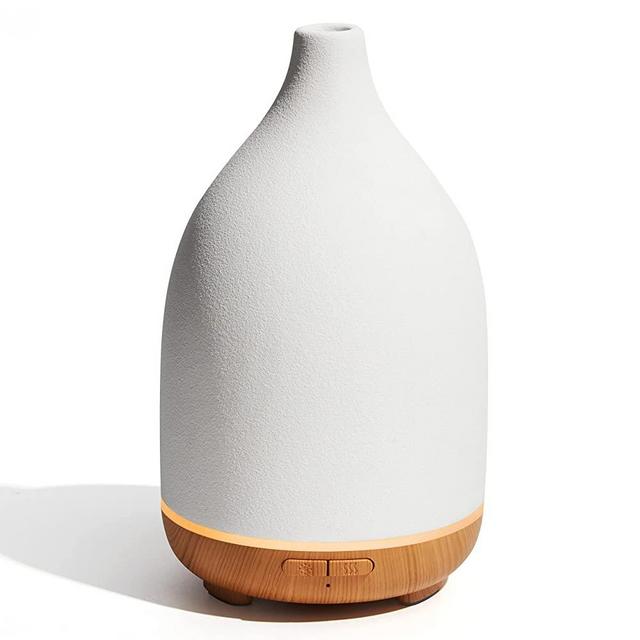 InnoGear Essential Oil Diffuser, 150ML Handcrafted Ceramic Diffuser for Essential Oils Aromatherapy Diffuser Ultrasonic Cool Mist Humidifier with 2 Mist Modes Waterless Auto Off for Room Office, White
