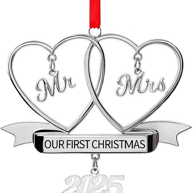 Mr and Mrs First Christmas Ornament 2025, Silver Double Heart Xmas Tree Decoration, Newlywed Couple (M r& Mrs 2025)