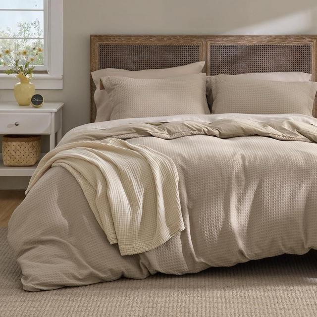 Bedsure Luxury Waffle Duvet Cover King Size - Textured Duvet Cover Set, Soft, Breathable Bedding Set (104"x90") with 2 Pillow Shams for All Season, Khaki, Comforter Not Included