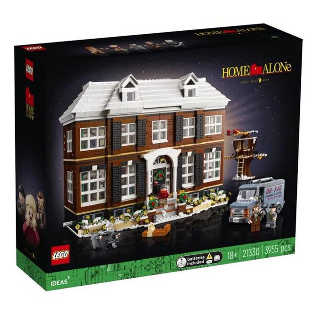 LEGO Ideas Home Alone 21330 Building Kit; Buildable Movie Memorabilia; Delightful Gift Idea for Millennials (3,957 Pieces)