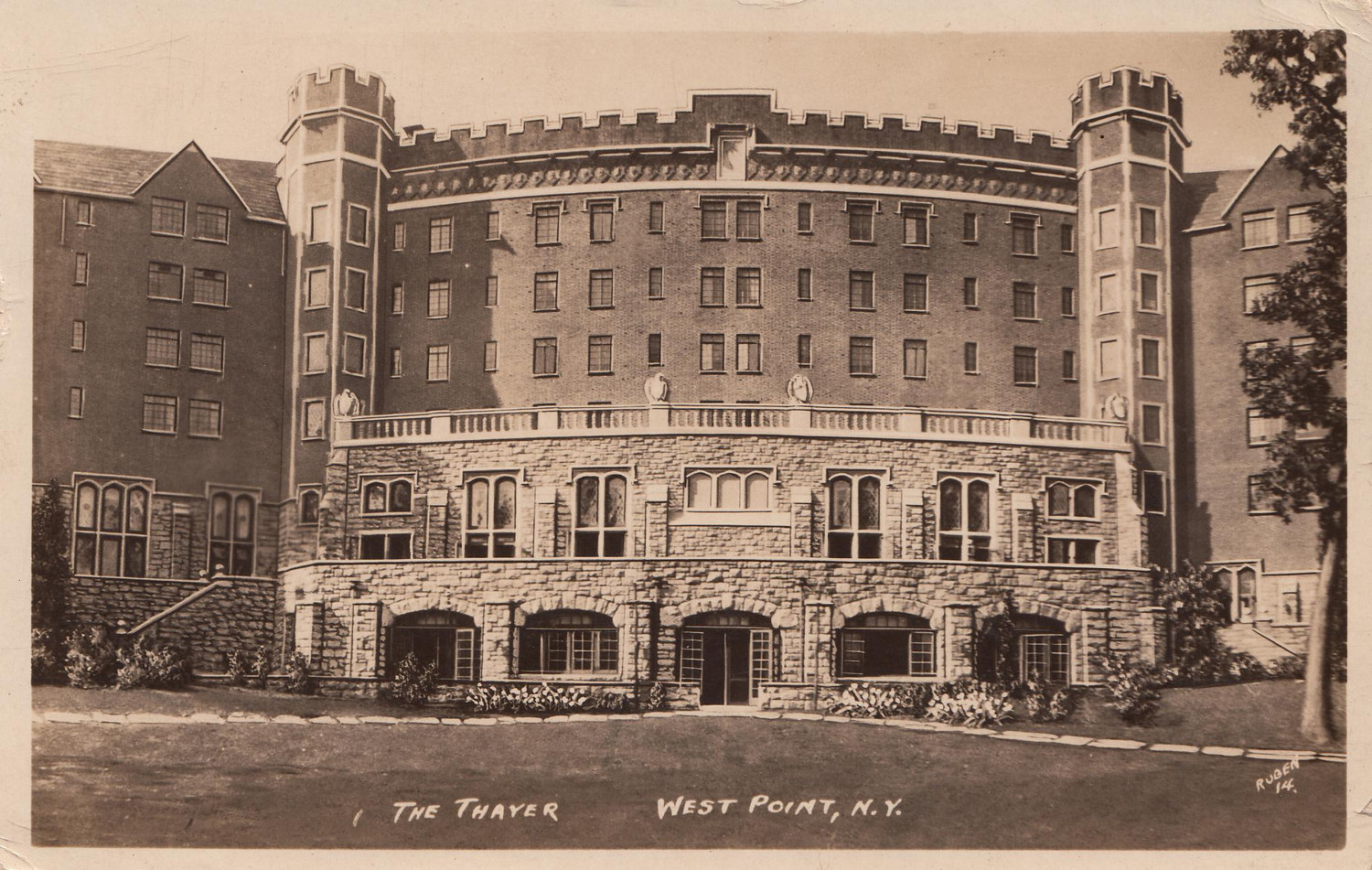 The Wedding Website of Gwyneth Cook and Michael McMahon