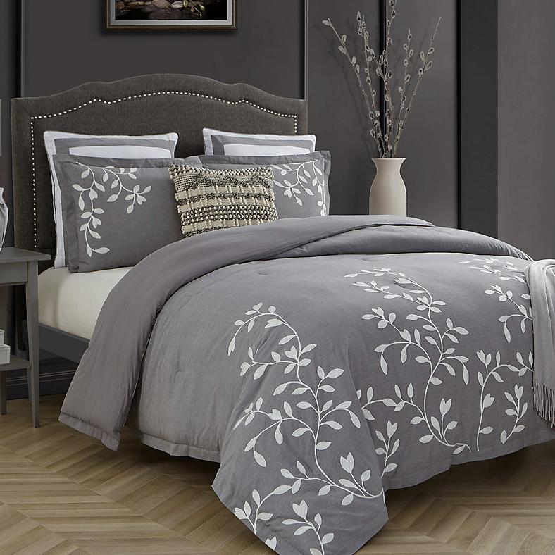 Autumn Vine 3-Piece Queen Comforter Set in Grey