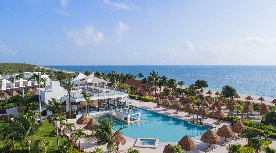 The Wedding Website of Sierra Jones-Vassos and Mauricio Muniz