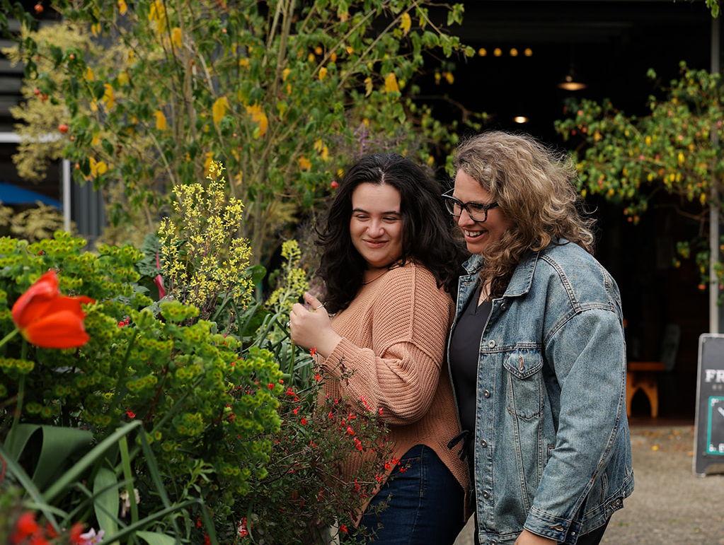 The Wedding Website of Jennifer Thomas and Maude Elovitz