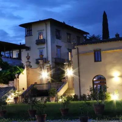 Villa Incontri by night