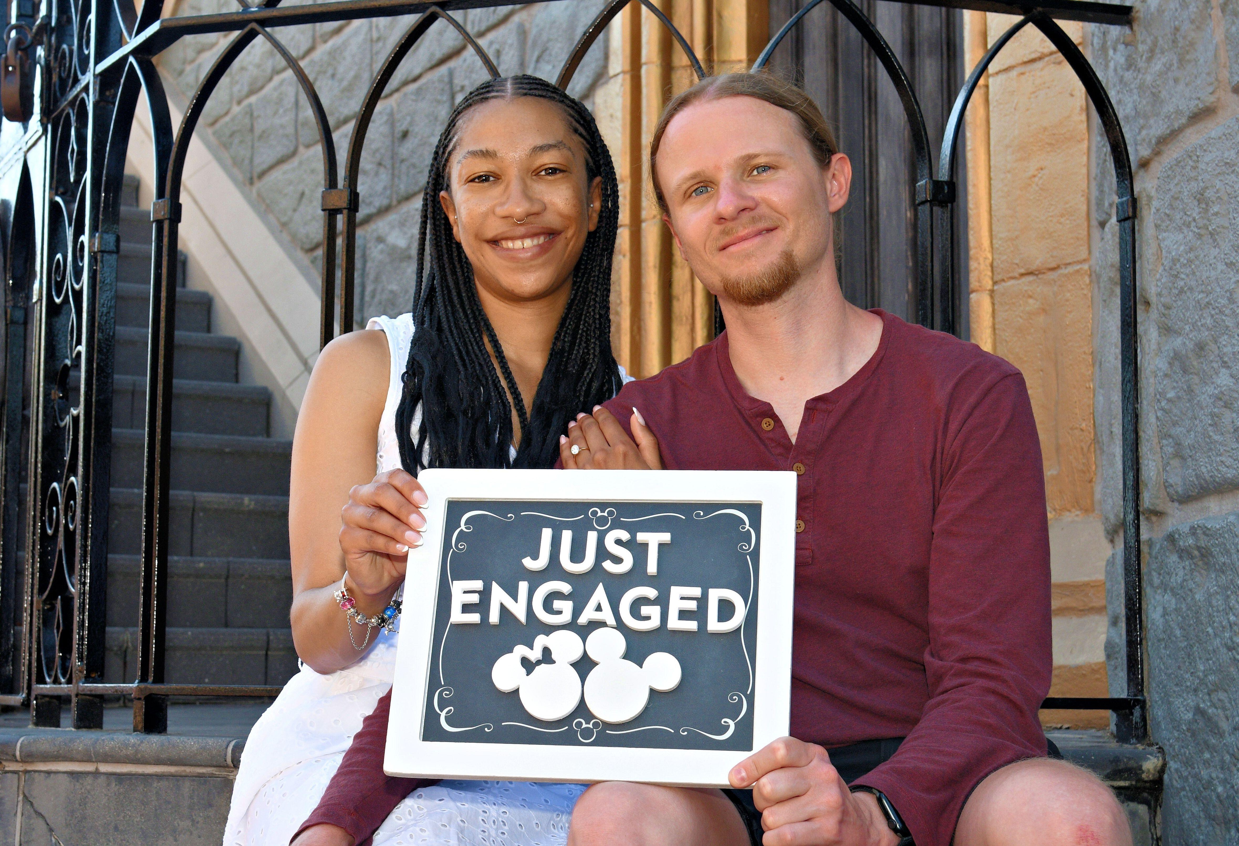 The Wedding Website of Zakiya Nicole Stubbs and Thomas Pniewski
