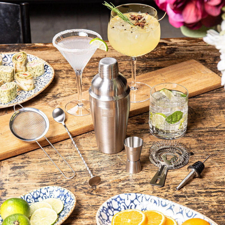 Vacu Vin, Bar in a Box 7-Piece Cocktail Set | Zola