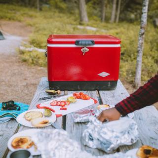 Steel Belted Cooler