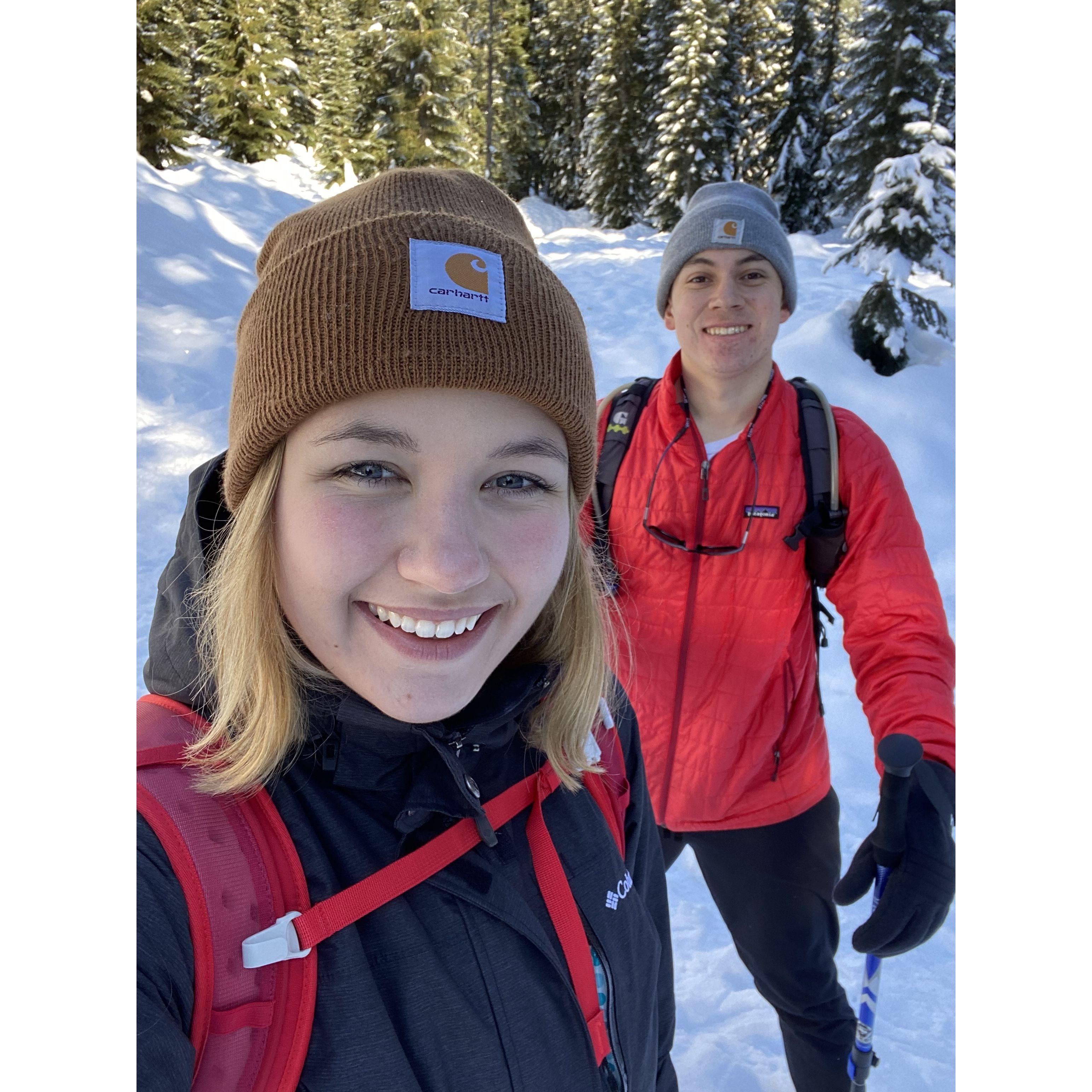 Snowshoeing in Snoqualmie Pass