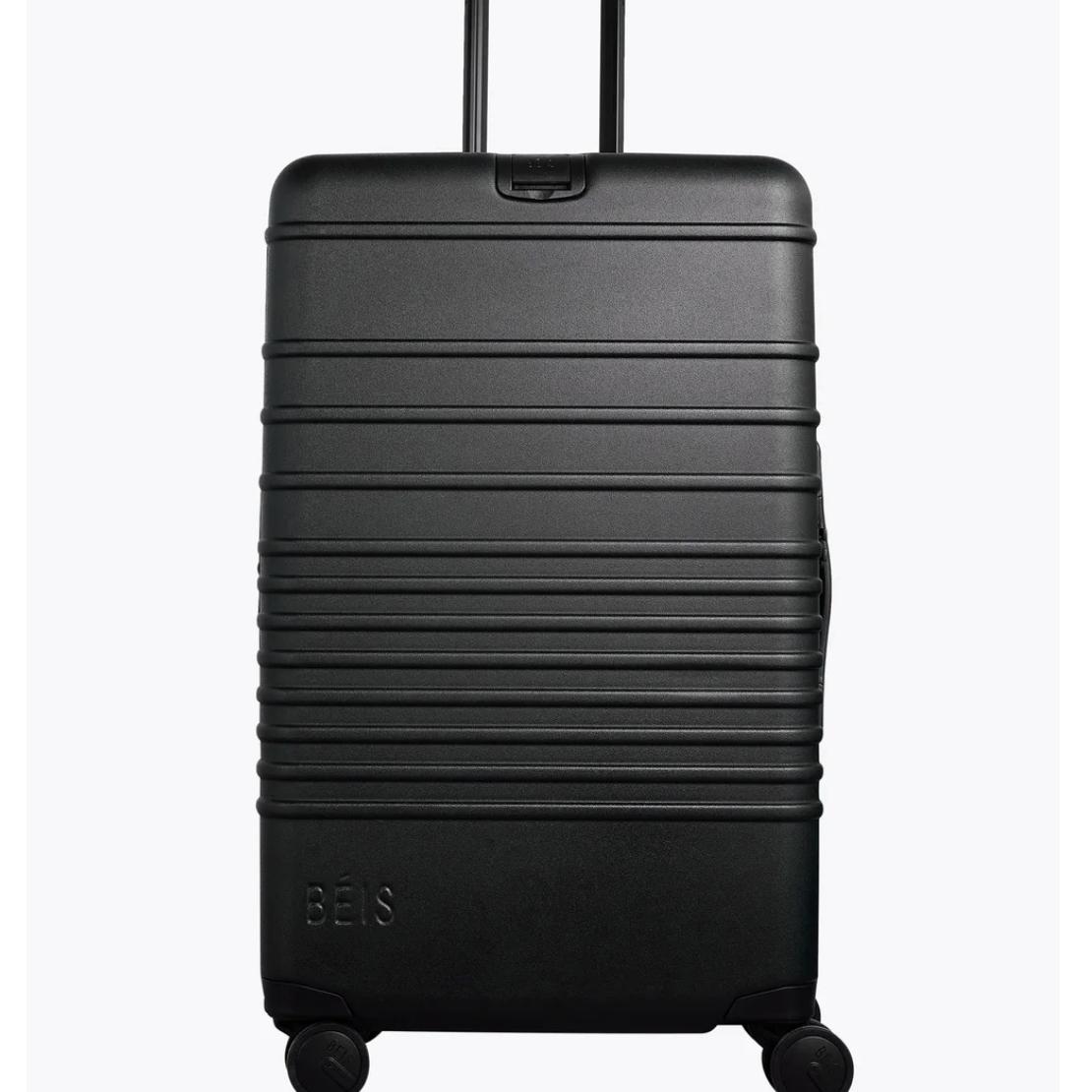 The 29 Large Check-In Roller in Black