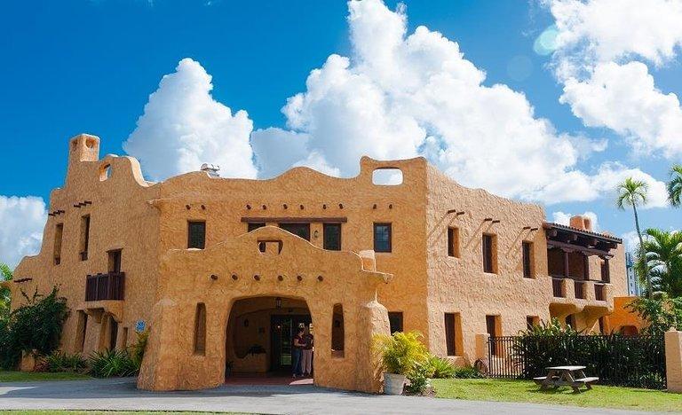 The Wedding Website of Morgan Gonzalez and Alvaro de Castro