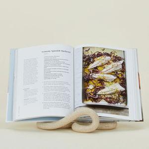 Lumbra Book Stand