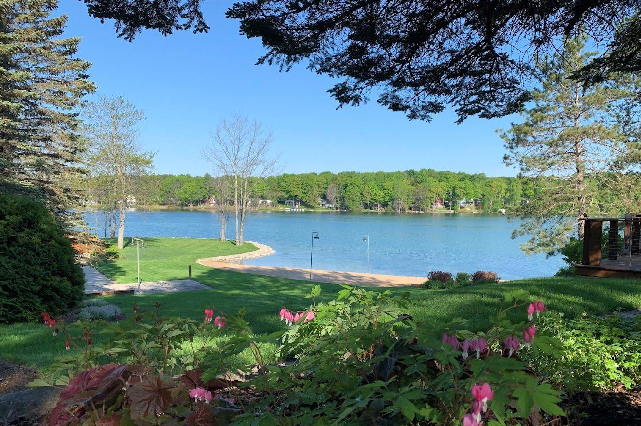 The Wedding Website of Molly Graham and Jonathan DeBastiani