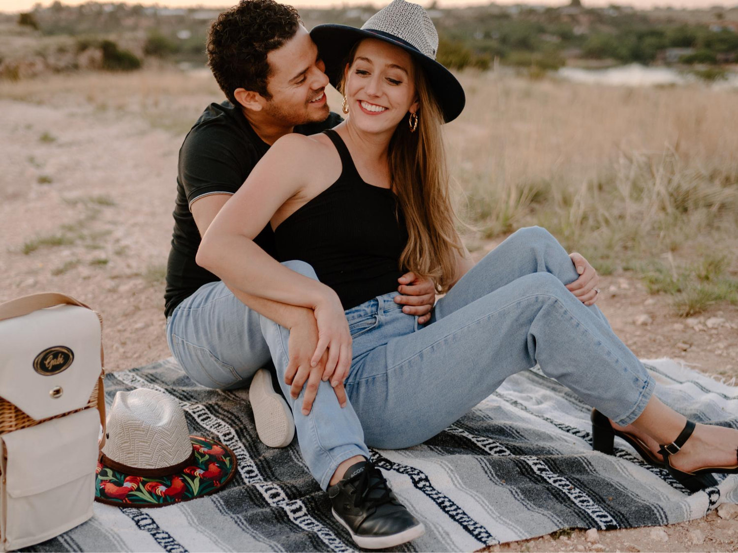 The Wedding Website of Gabrielle Colón and Miguel Herrera Lince