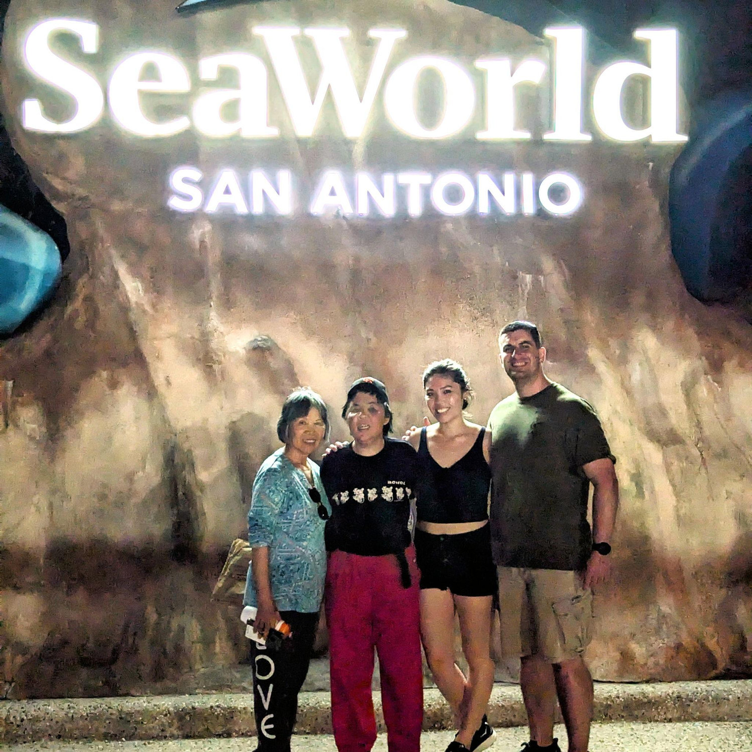 Dory and her family's first time in Texas visiting Matt as he was training out there!