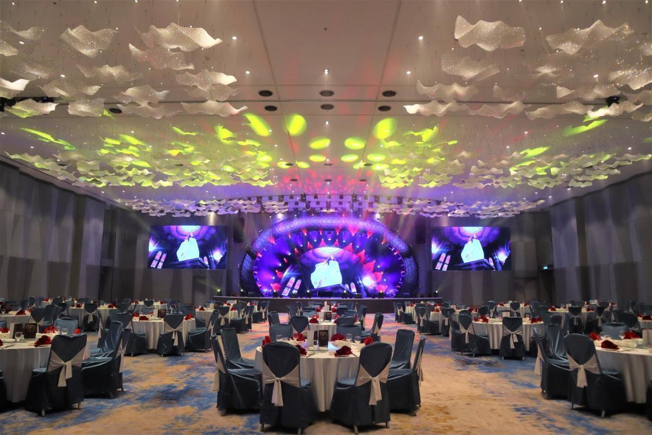 The Wedding Website of Tong Wei Hong and Ng Lai Quan