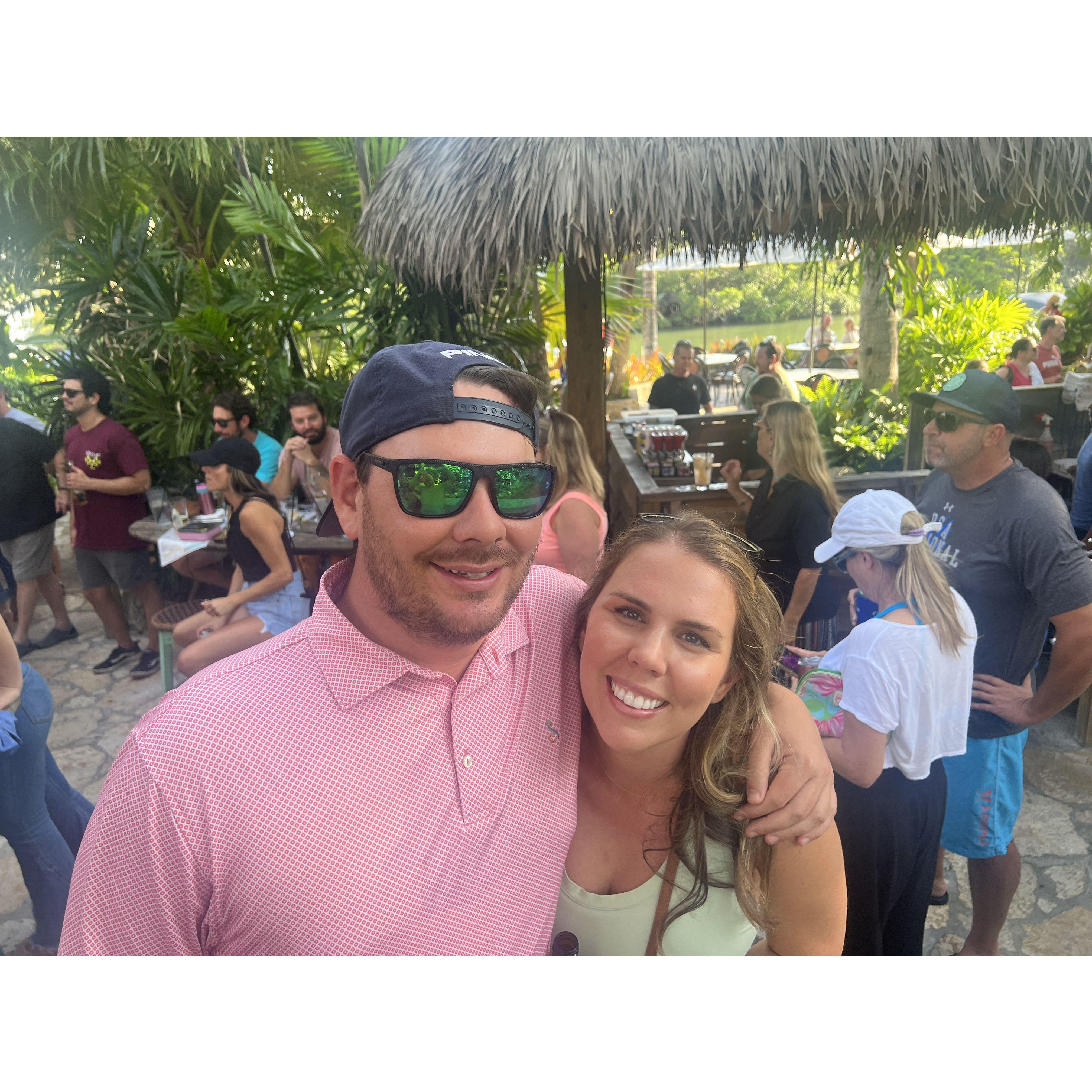 Live music, cold beers- one of our favorite pastimes!