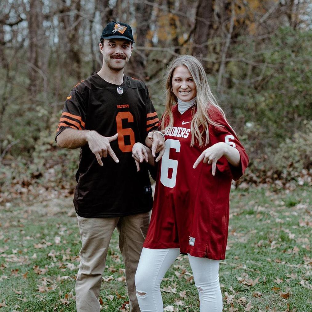 Horns Down!