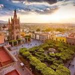 Conocer y Caminar en el Centro//Walking around the heart of San Miguel