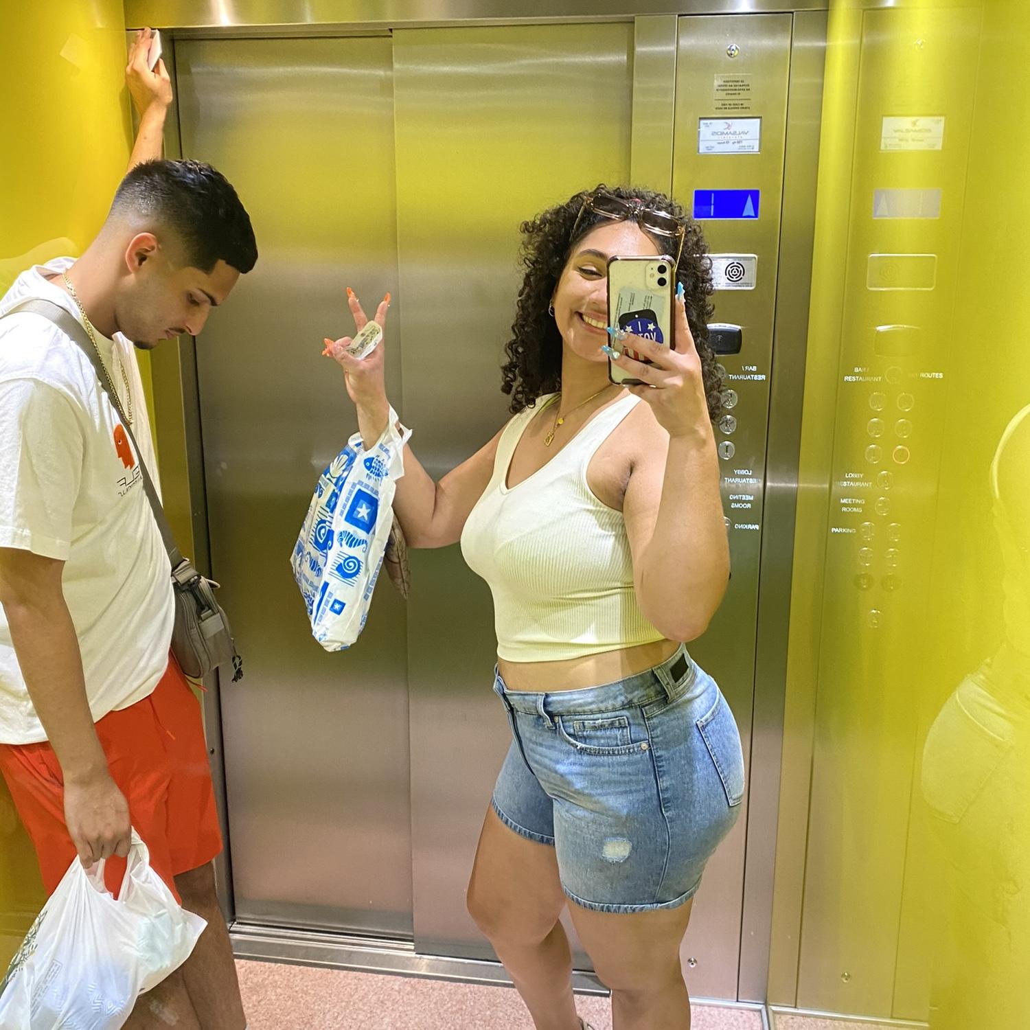 An elevator in Greece 🇬🇷