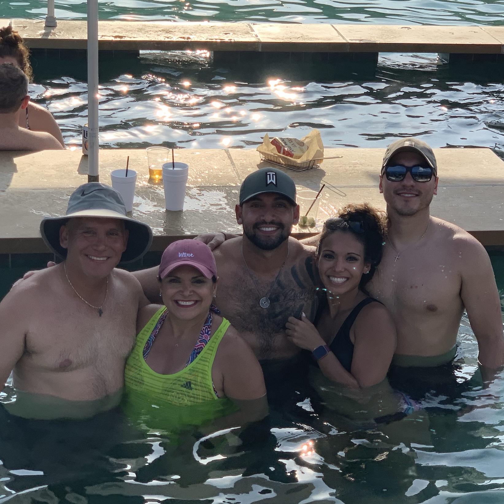 The Tarin family ♥️