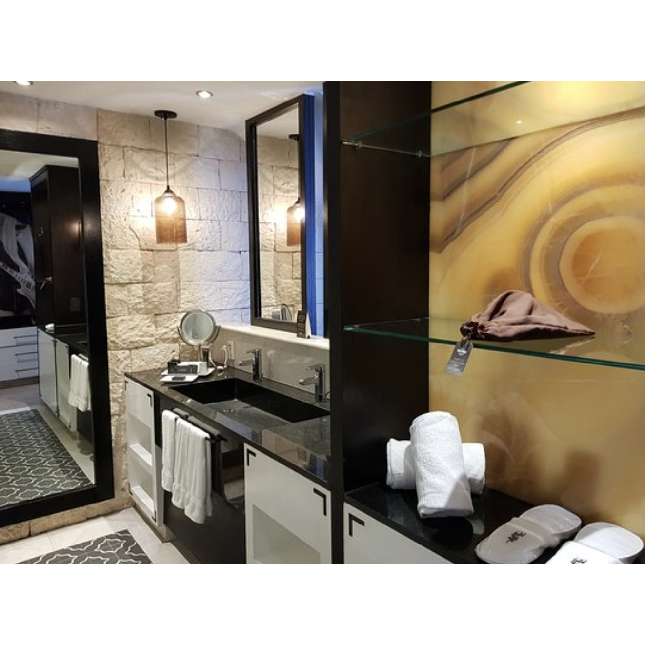 Heaven Standard Bathroom