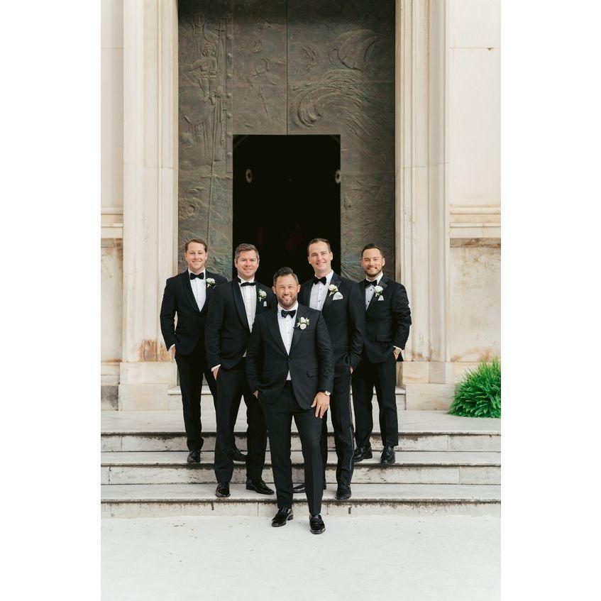 Make sure your suit is tailored for a sharp, clean look. It’s all about those details!
